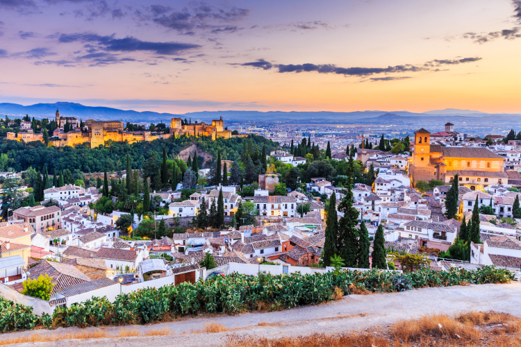 Granada al Atardecer con vista Alhambra